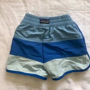 Patagonia Toddler board shorts - Blue - size 2T - used